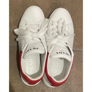 PRADA(スニーカー ・ レッド/赤色系)のフリマアイテム一覧 PRADA(スニーカー ・ レッド/赤色系)のフリマアイテム一覧