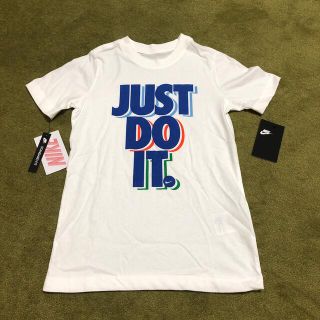 ナイキ(NIKE)の新品　140 NIKE 白Ｔシャツ(Tシャツ/カットソー)