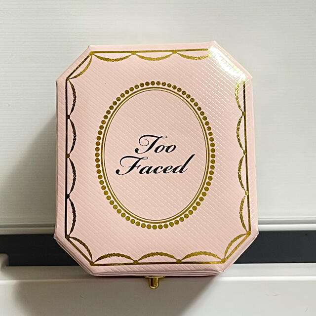 Too Faced(トゥフェイス)のToo Faced ダイヤモンドライト マルチユース ハイライター コスメ/美容のベースメイク/化粧品(フェイスカラー)の商品写真