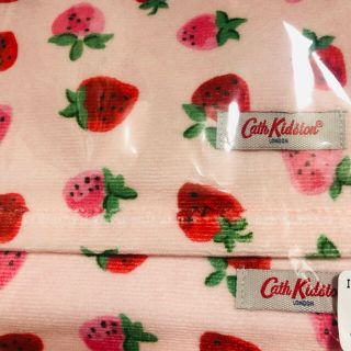 キャスキッドソン(Cath Kidston)のキャスキッドソン　いちご柄　タオル　2枚セット(その他)