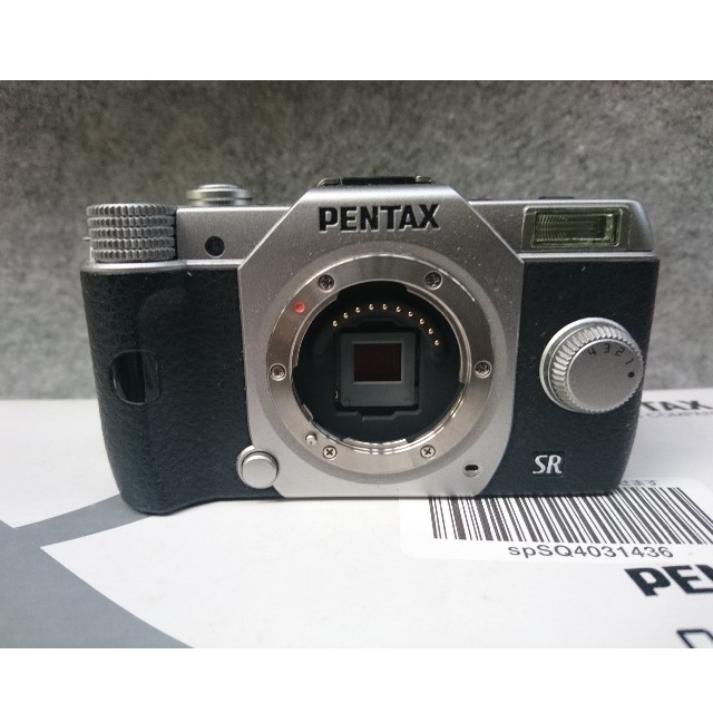 PENTAX(ペンタックス)のPENTAX Q10 標準レンズセット スマホ/家電/カメラのカメラ(ミラーレス一眼)の商品写真