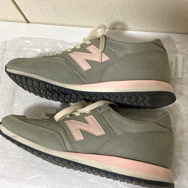 New Balance(ニューバランス)のはぃじ様⭐︎  newbalance&earth コラボスニーカー　620 レディースの靴/シューズ(スニーカー)の商品写真