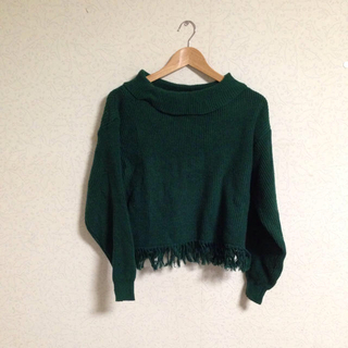 フリンジ裾グリーンセーター(ニット/セーター)