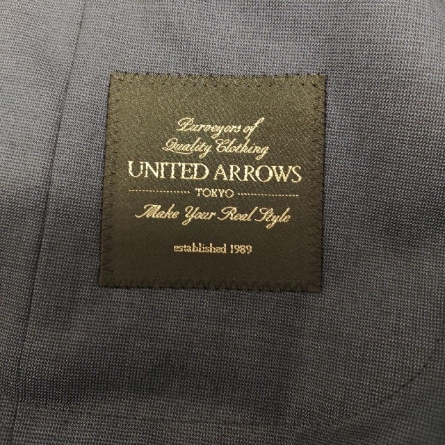 UNITED ARROWS(ユナイテッドアローズ)のユナイテッドアローズ　スーツ　日本製　ネイビー　サイズ46　(着用回数少なめ) メンズのスーツ(セットアップ)の商品写真