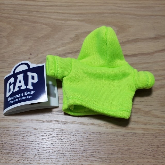 GAP(ギャップ)のGAP　カプセルトイパーカーGreen エンタメ/ホビーのおもちゃ/ぬいぐるみ(その他)の商品写真