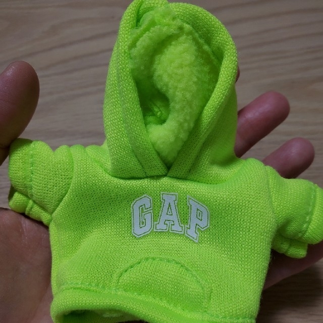 GAP(ギャップ)のGAP　カプセルトイパーカーGreen エンタメ/ホビーのおもちゃ/ぬいぐるみ(その他)の商品写真