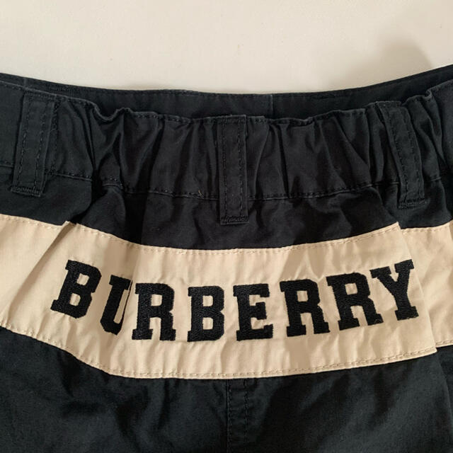 BURBERRY(バーバリー)のBurberry バーバリー 140cm ロゴ刺繍スカート キッズ/ベビー/マタニティのキッズ服女の子用(90cm~)(スカート)の商品写真