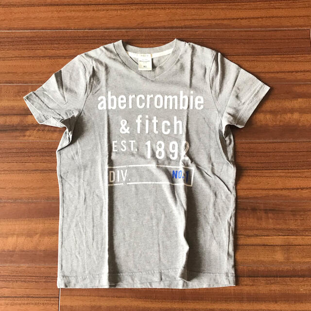 Abercrombie&Fitch(アバクロンビーアンドフィッチ)のアバクロTシャツ キッズ/ベビー/マタニティのキッズ服男の子用(90cm~)(Tシャツ/カットソー)の商品写真