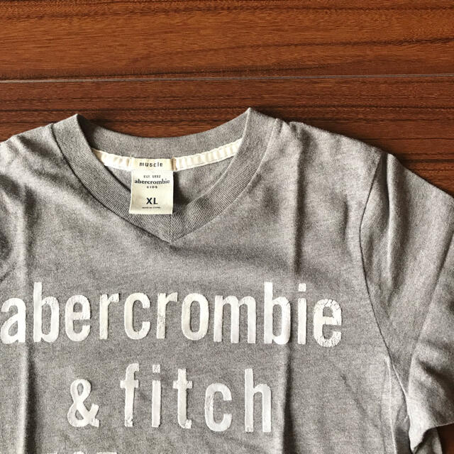 Abercrombie&Fitch(アバクロンビーアンドフィッチ)のアバクロTシャツ キッズ/ベビー/マタニティのキッズ服男の子用(90cm~)(Tシャツ/カットソー)の商品写真