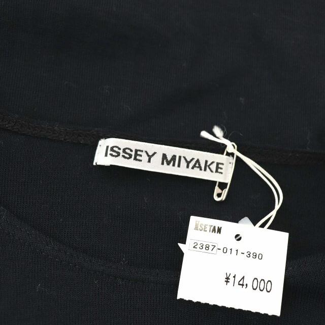 ISSEY MIYAKE(イッセイミヤケ)のイッセイミヤケ ニット カットソー ラウンドネック 長袖 2 黒 ブラック レディースのトップス(ニット/セーター)の商品写真