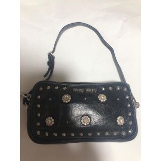 MIU MIU(ポーチ ・ ブラック/黒色系)のフリマアイテム一覧 MIU MIU(ポーチ ・ ブラック/黒色系)のフリマアイテム一覧