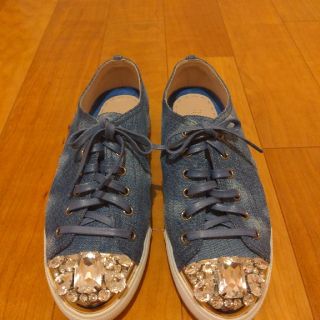 ミュウミュウ(miumiu)のMIU MIU ビジュー デニムスニーカー  24cm  24.5cm(スニーカー)