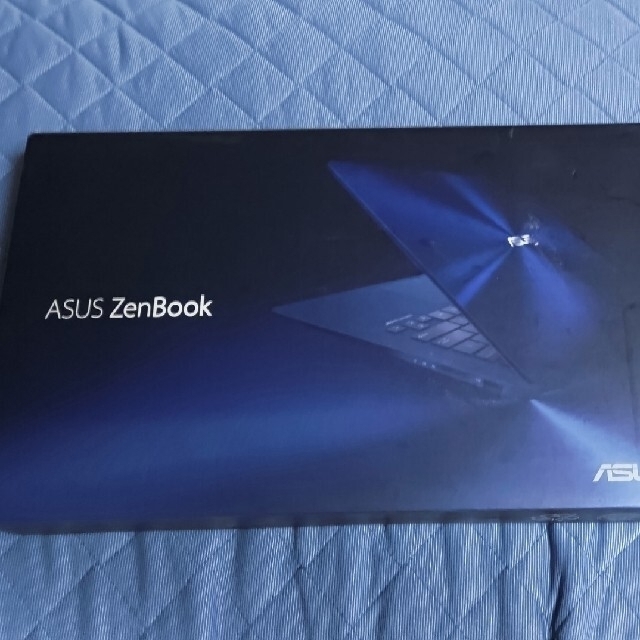 ASUS(エイスース)のi5 M.2SSD搭載　zenbook 14 UX430UA-8250 スマホ/家電/カメラのPC/タブレット(ノートPC)の商品写真