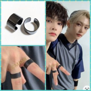 ビッグバン(BIGBANG)の💙ブラックリング 指輪 黒💙straykids ピリ JO1 川尻蓮 スカイ(リング(指輪))