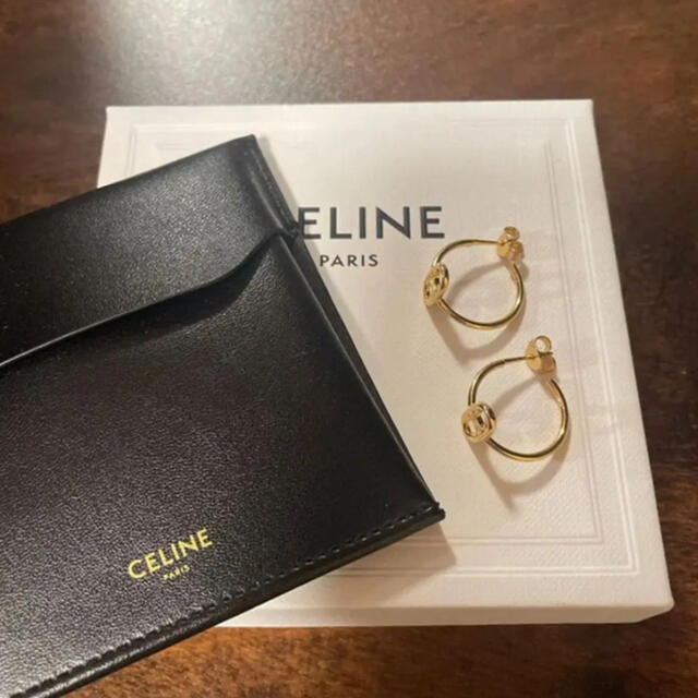 ダストバッグボックス素材CELINE マイヨン トリオンフ フープ ピアス