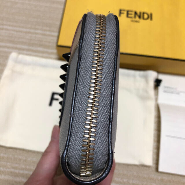 FENDI(フェンディ)のFENDI かおくっきー様専用 レディースのファッション小物(財布)の商品写真