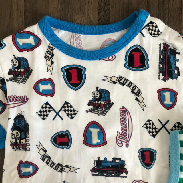 UNIQLO(ユニクロ)の【UNIQLO Baby】トーマスTシャツ　セット　100 キッズ/ベビー/マタニティのキッズ服男の子用(90cm~)(Tシャツ/カットソー)の商品写真