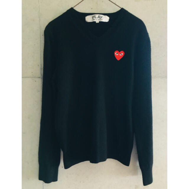 COMME des GARCONS(コムデギャルソン)の【★名作★良品】プレイコムデギャルソン 黒 Vネック ウール ニット セーター メンズのトップス(ニット/セーター)の商品写真