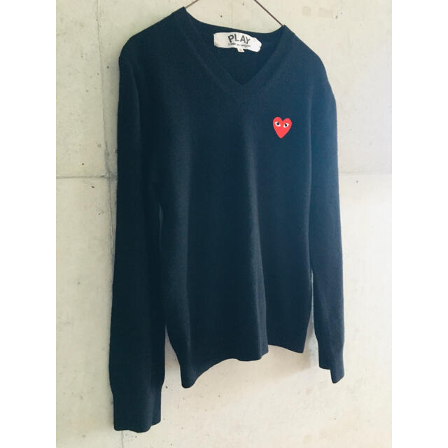 COMME des GARCONS(コムデギャルソン)の【★名作★良品】プレイコムデギャルソン 黒 Vネック ウール ニット セーター メンズのトップス(ニット/セーター)の商品写真