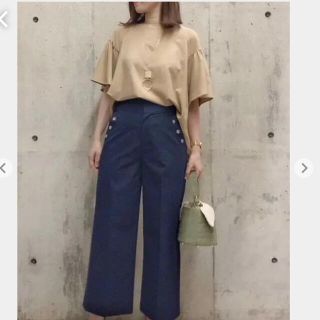 スタイルデリ(STYLE DELI)のEDIST.CLOSET ドロップショルダークルーネックブラウス(シャツ/ブラウス(半袖/袖なし))