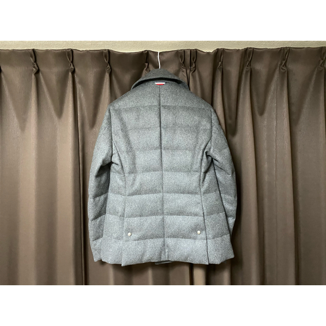 MONCLER(モンクレール)の極美品　モンクレール　ガムブルー　定価327,600円 メンズのジャケット/アウター(ダウンジャケット)の商品写真
