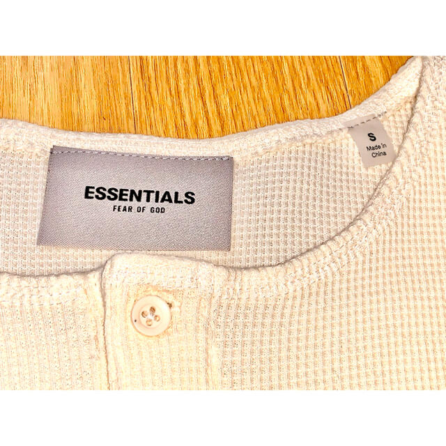 Essential(エッセンシャル)の2点SET 海外正規代理店☆ 今期essentials off white S メンズのトップス(Tシャツ/カットソー(七分/長袖))の商品写真