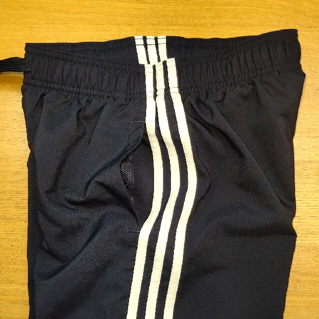 adidas(アディダス)のキッズ 男の子 子供服 ハーフパンツ スポーツウェア サッカー 150cm キッズ/ベビー/マタニティのキッズ服男の子用(90cm~)(パンツ/スパッツ)の商品写真