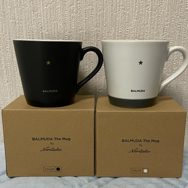 BALMUDA(バルミューダ)のバルミューダ店舗限定　「ノリタケ」マグカップ ホワイト&ブラック　新品未使用品 インテリア/住まい/日用品のキッチン/食器(グラス/カップ)の商品写真