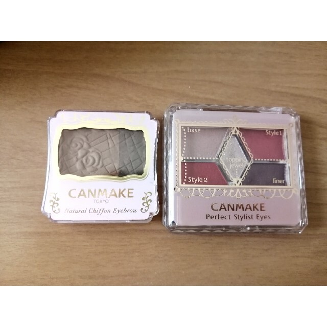 CANMAKE(キャンメイク)のキャンメイク　アイシャドウ　パウダーアイブロウ04 コスメ/美容のベースメイク/化粧品(パウダーアイブロウ)の商品写真