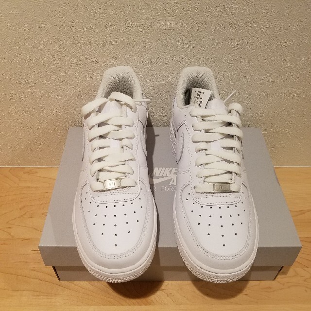 NIKE エアフォース1 ´07 ホワイト 24cm NIKE エアフォース1 ´07 ホワイト 24cm