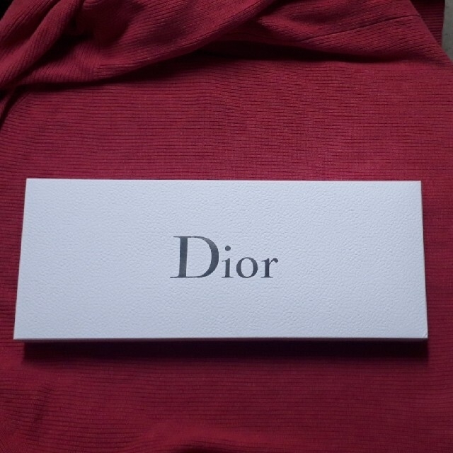 Christian Dior(クリスチャンディオール)のDior　扇子　香水　2021ノベルティ　セット エンタメ/ホビーのコレクション(ノベルティグッズ)の商品写真