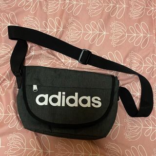 アディダス(adidas)のadidas バック(ショルダーバッグ)