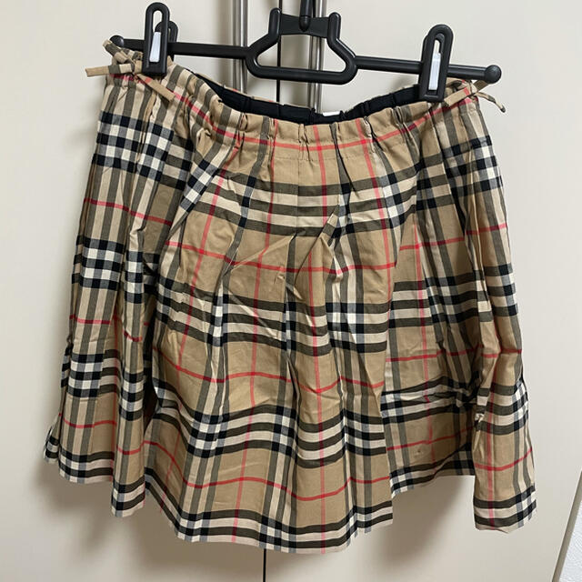 BURBERRY(バーバリー)のBURBERRY バーバリー キッズ  チェックスカート  キッズ/ベビー/マタニティのキッズ服女の子用(90cm~)(スカート)の商品写真