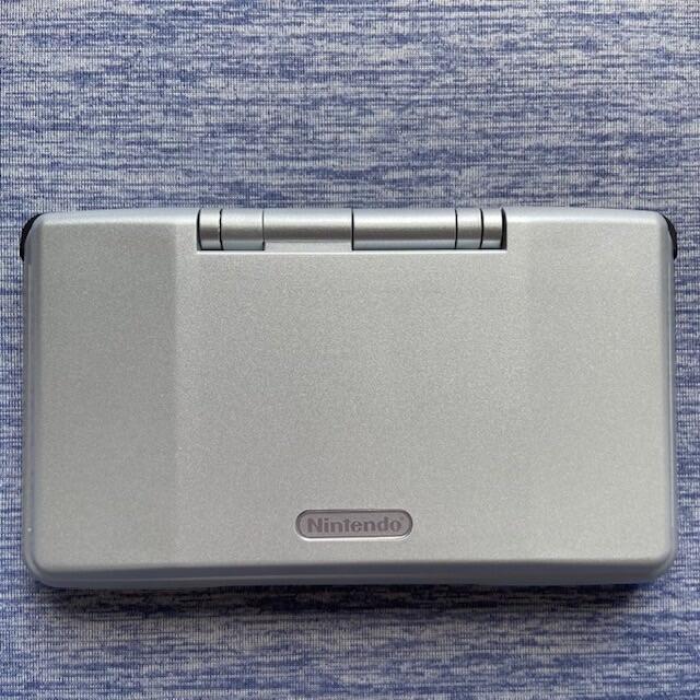 ニンテンドーDS(ニンテンドーDS)のニンテンドーDS 　旧式 　新品・未使用　シルバー スマホ/家電/カメラのPC/タブレット(タブレット)の商品写真