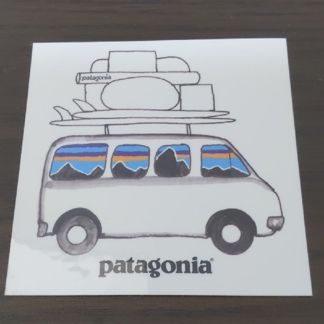 patagonia(パタゴニア)の(縦横7.8cm) patagonia ステッカー　ラスト１枚 スポーツ/アウトドアのスポーツ/アウトドア その他(その他)の商品写真