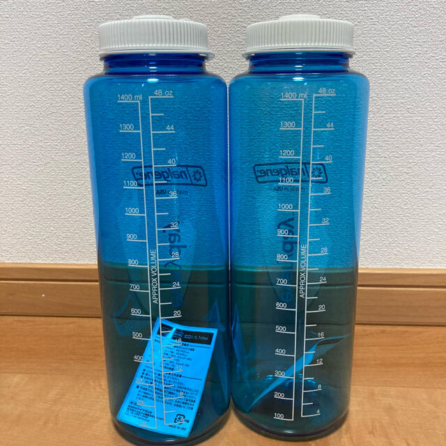 Nalgene(ナルゲン)の【未使用品】ナルゲンボトル 1.5ℓ 2本 nalgene 小傷 フィルムカス有 スポーツ/アウトドアのスポーツ/アウトドア その他(その他)の商品写真