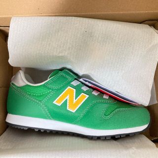 ニューバランス(New Balance)の【新品】ニューバランス キッズ 373 18.0センチ 緑 こども　靴(スニーカー)