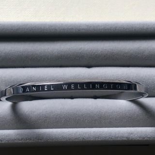 ダニエルウェリントン(Daniel Wellington)のダニエルウェリントン バングル Sサイズ (ブレスレット/バングル)