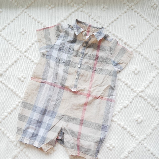 BURBERRY(バーバリー)のMai様専用♡︎ʾʾBURBERRY baby バーバリーチェック ロンパース キッズ/ベビー/マタニティのベビー服(~85cm)(ロンパース)の商品写真