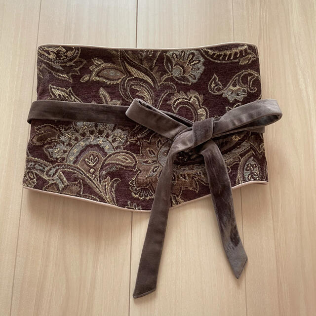 Ameri VINTAGE(アメリヴィンテージ)のAmeri VINTAGE PAISLEY RUG WIDE BELT レディースのファッション小物(ベルト)の商品写真