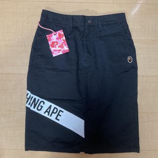 アベイシングエイプ(A BATHING APE)のエイプ　スカート(ひざ丈スカート)