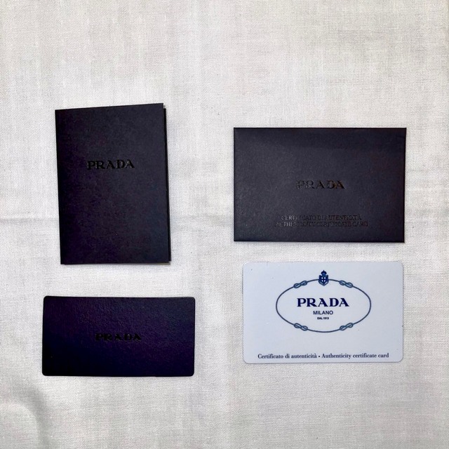 PRADA(プラダ)の【まりこ様専用】PRADA チェーンウォレット レディースのファッション小物(財布)の商品写真