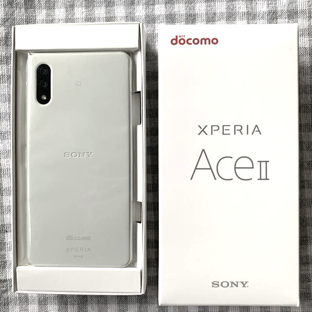 SONY(ソニー)の新品未使用 SONY Xperia AceII  SO-41B ホワイト　 スマホ/家電/カメラのスマートフォン/携帯電話(スマートフォン本体)の商品写真