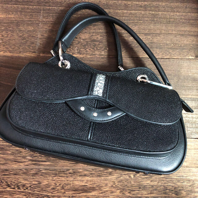 ボッテガヴェネタ ガルーシャトートバッグ エイ革 noonaesthetics.com