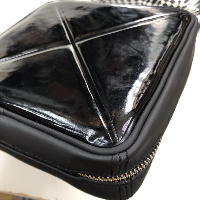 Gareth Pugh M.A.C MAKEUP BAG 5