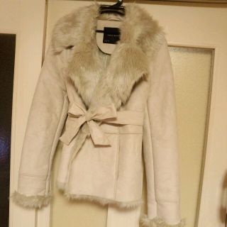 ザラ(ZARA)の【美品】ZARAベーシック☆ファーコート☆(毛皮/ファーコート)