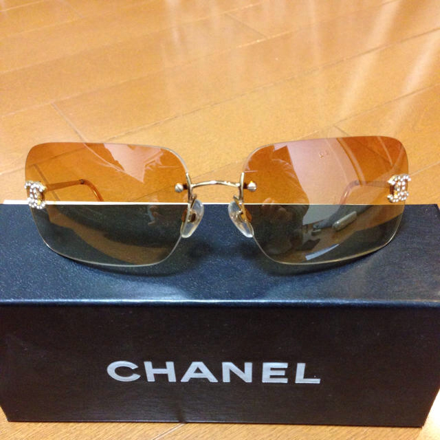 CHANEL(シャネル)のCHANEL サングラス♡正規品 レディースのファッション小物(サングラス/メガネ)の商品写真
