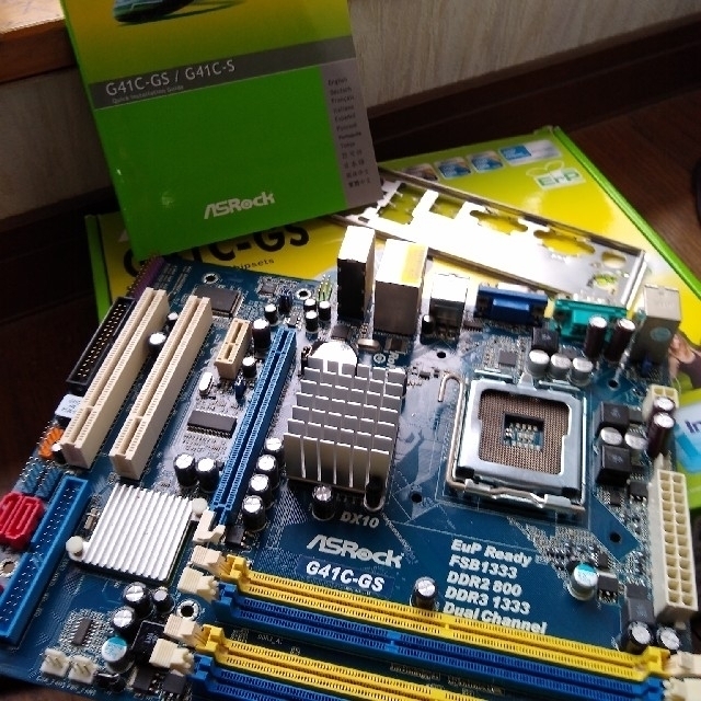 マザーボード　G41c-gs スマホ/家電/カメラのPC/タブレット(PCパーツ)の商品写真