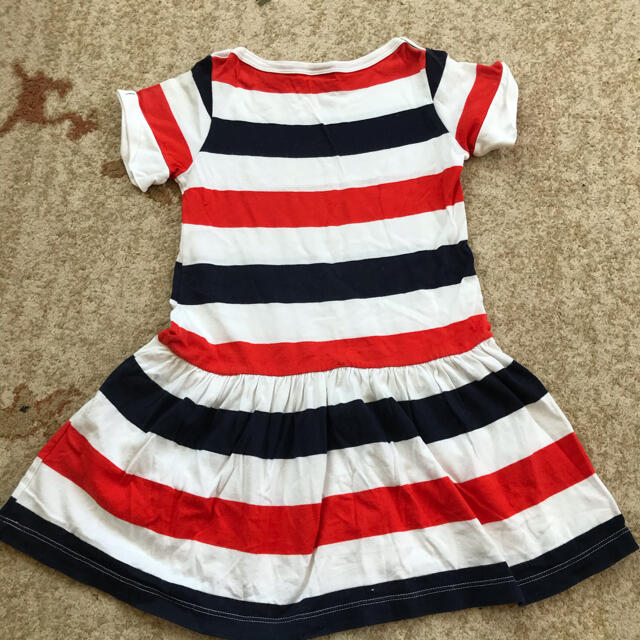 PETIT BATEAU(プチバトー)のプチバトー ボーダーワンピース5ans 108cm キッズ/ベビー/マタニティのキッズ服女の子用(90cm~)(ワンピース)の商品写真