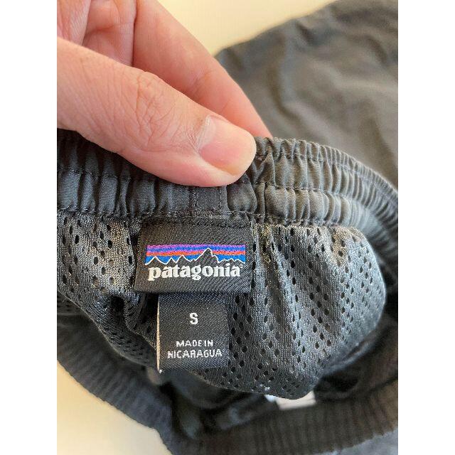 patagonia(パタゴニア)のパタゴニア　メンズ　バギーズロング　7インチ　Sサイズ　Forge Grey メンズのパンツ(ショートパンツ)の商品写真